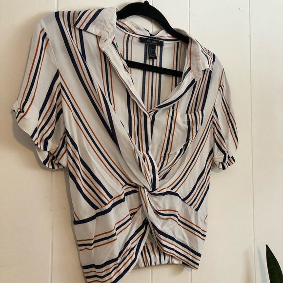 Striped Twist Front Tee - Picture 3 of 3